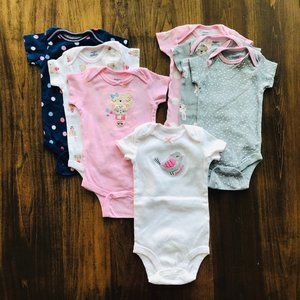 🌟NEW 7 Piece 3-9 Month Old Onesie Set